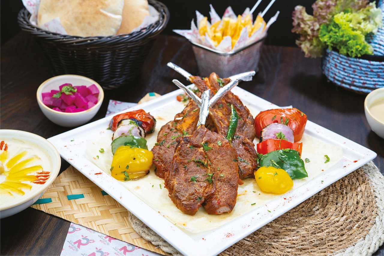 A Culinária Árabe que Vai até Você: Sabores e Vantagens do Buffet em Casa