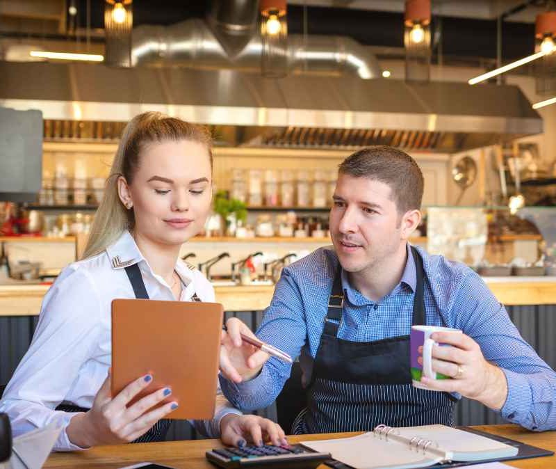 Raciocínio Lógico na Solução de Problemas em Restaurantes